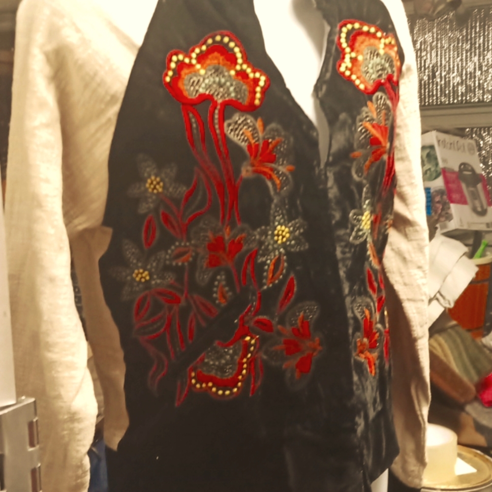 Buckle embellished jacket